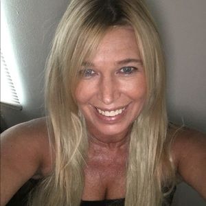 Meet your Posher, Christy